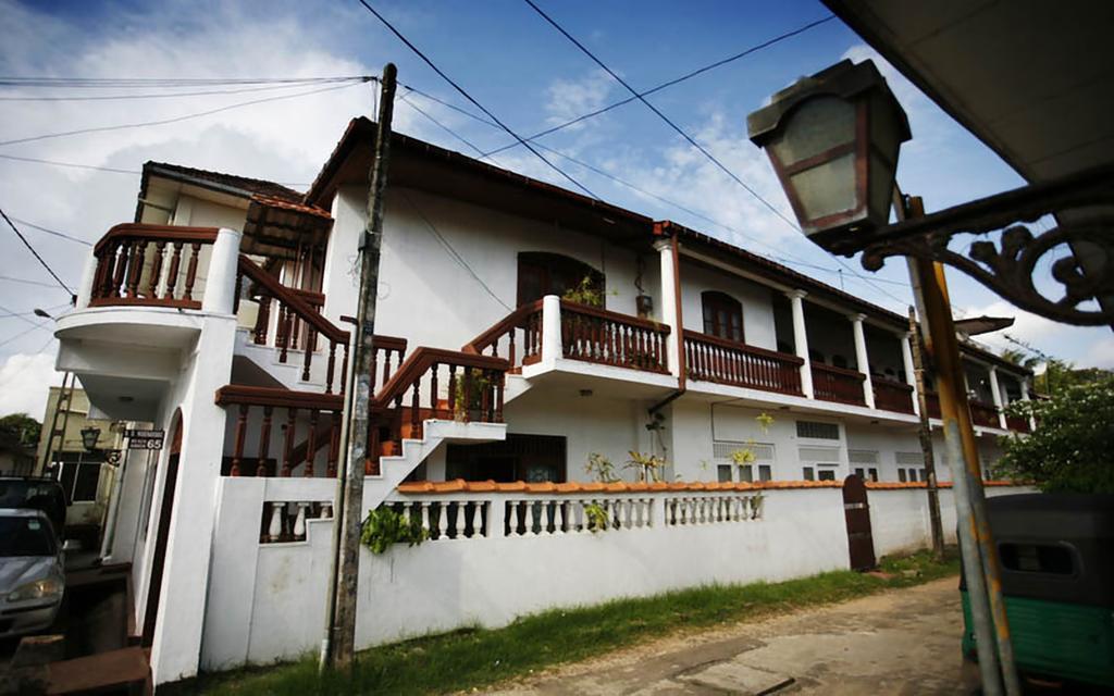 Wijenayake'S - Beach Haven Guest House - Galle Fort Exterior foto