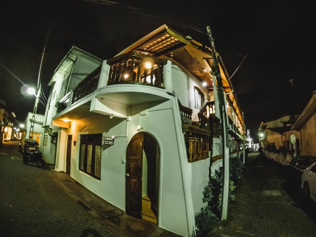 Wijenayake'S - Beach Haven Guest House - Galle Fort Exterior foto